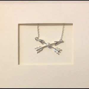 *** NWT BANANA REPUBLIC NECKLACE***